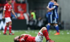 半岛体育官方登录入口-包含青年球员备战世界锦标赛，压力重重的词条