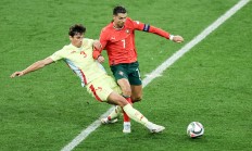 半岛体育平台-葡萄牙国家队在国际赛事中取得胜利