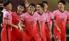 半岛体育电竞-亚洲足球赛事中的一场高水平较量