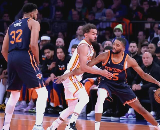 关于老鹰负尼克斯,特雷杨在比赛中展现个人技术的信息 关于老鹰负尼克斯,特雷杨在比赛中展现个人技术的信息