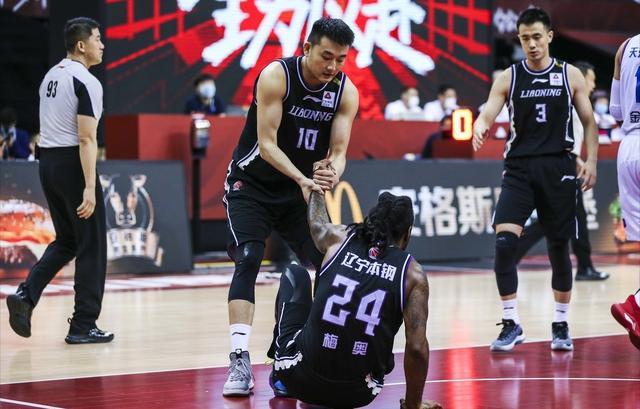 山东主场大胜天津,实现五连胜 山东主场大胜天津,实现五连胜