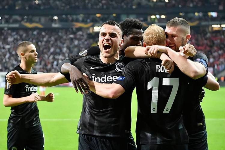 法兰克福新援表现抢眼，为球队贡献进球的简单介绍