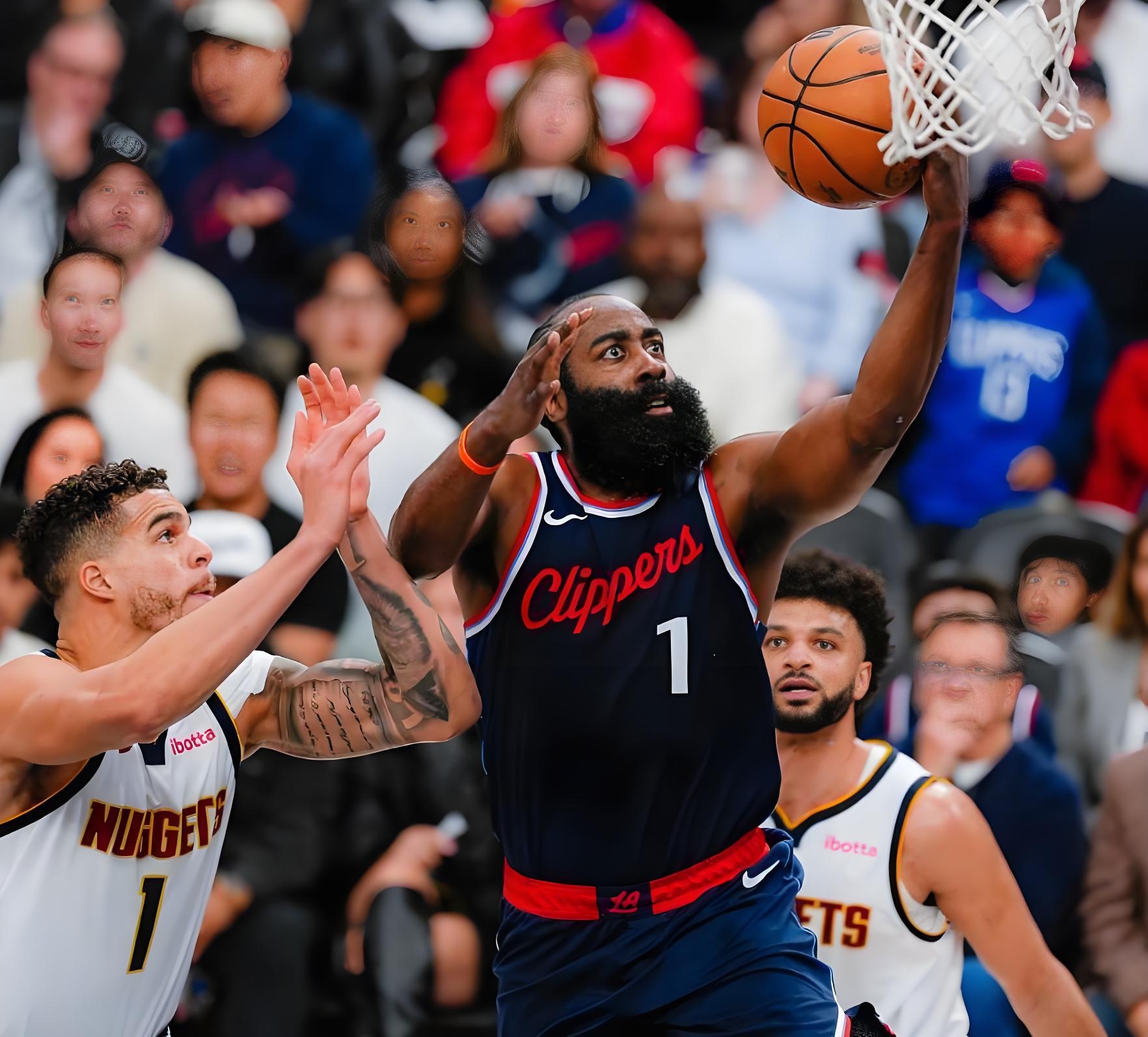 关于快船客场作战，太阳能否主场扳回一城？的信息