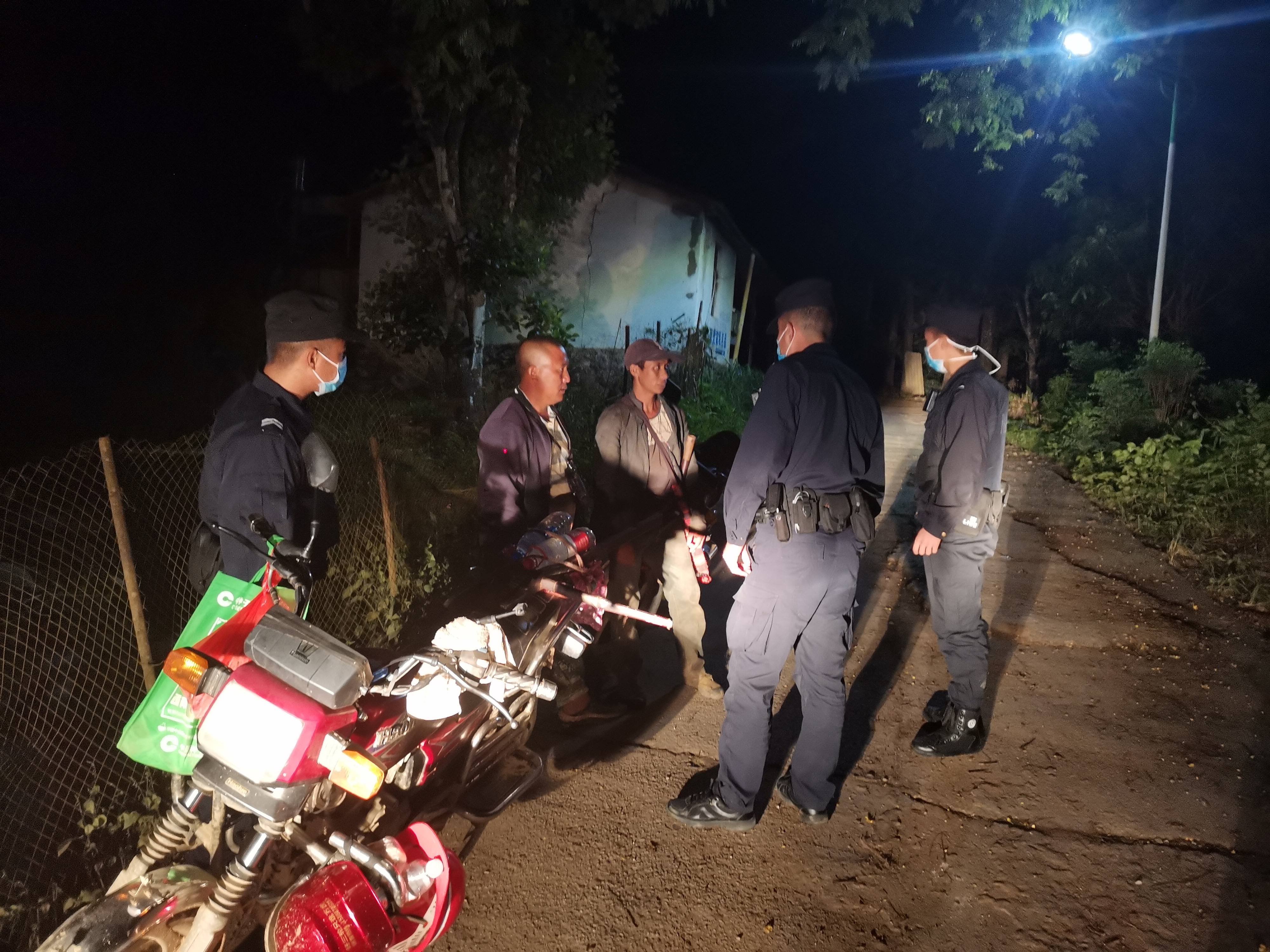 坚守防线取胜，精彩防守赢得掌声